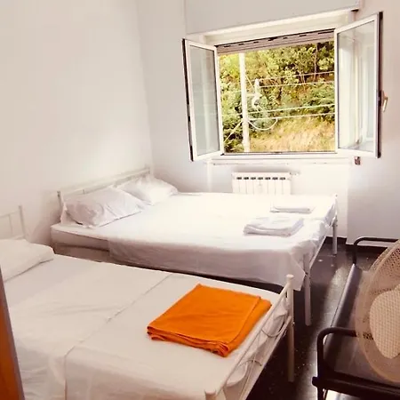 Apartment Nearcity Center Reach Entire 3 Bedroom House Genoa
