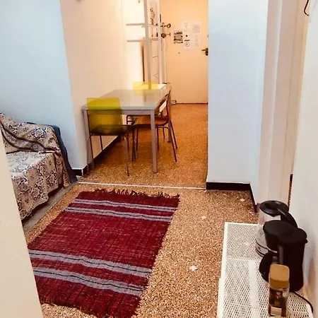 Nearcity Center Reach Entire 3 Bedroom House Genoa