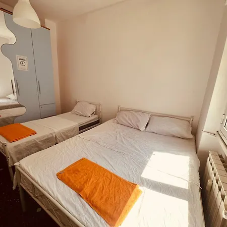 Nearcity Center Reach Entire 3 Bedroom House Apartment Genoa